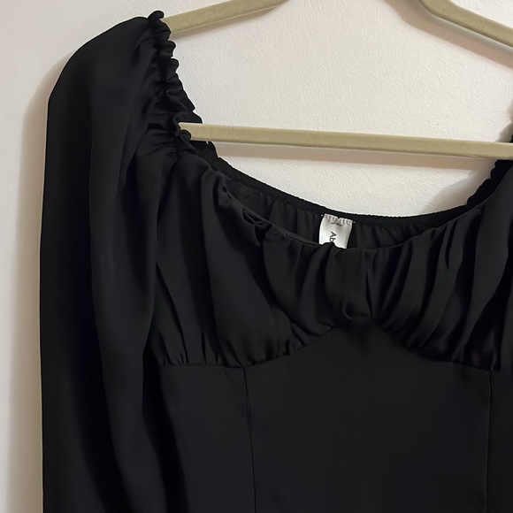 Long sleeve top - Picture 2 of 2